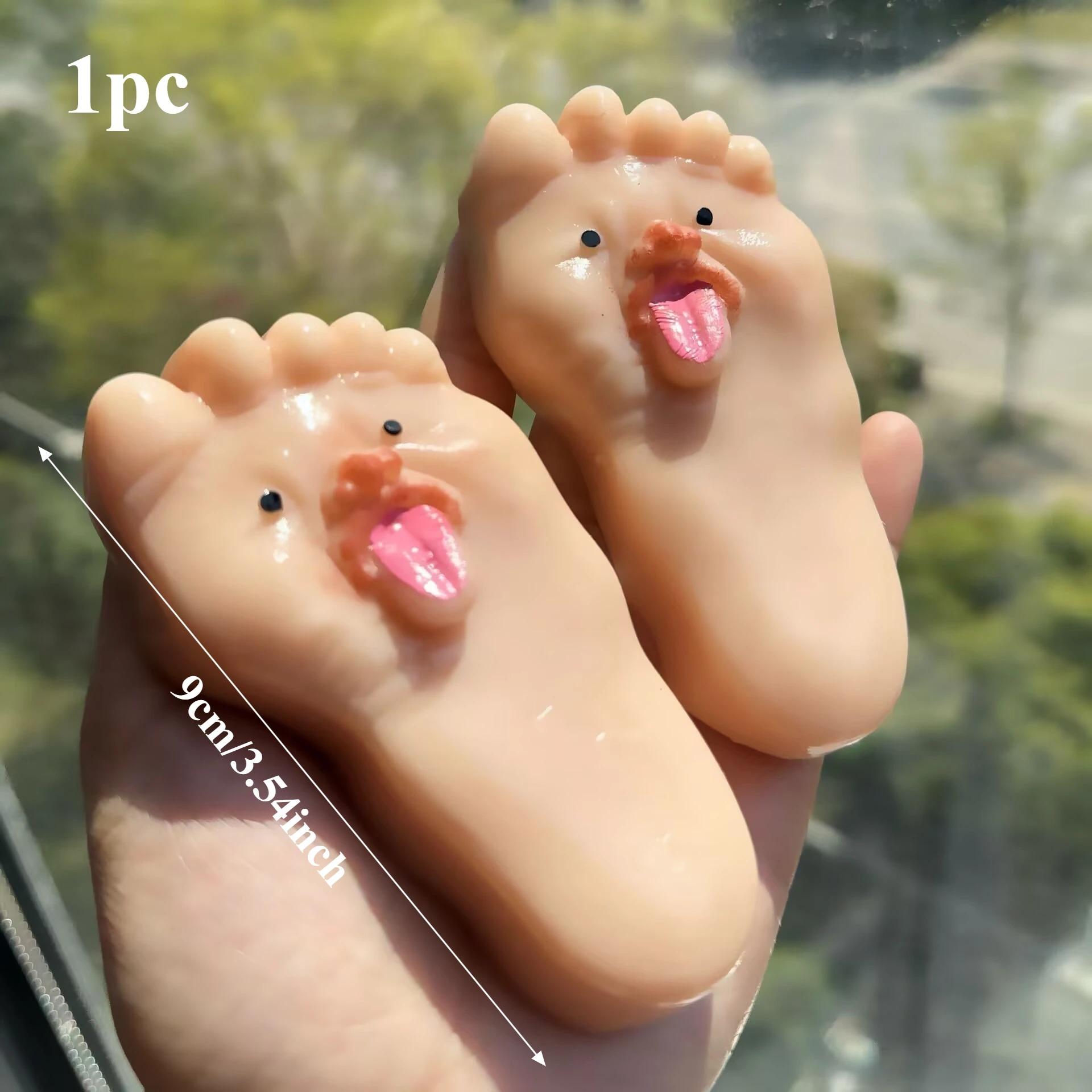 Weird Tongue Foot Squishy Stress Relief Toy - Soft, High-Elasticity Stretch Squeeze Fidget Toy, Prank Party Novelty Gift, Desktop Decor for Teens & Adults, Adults/Teens