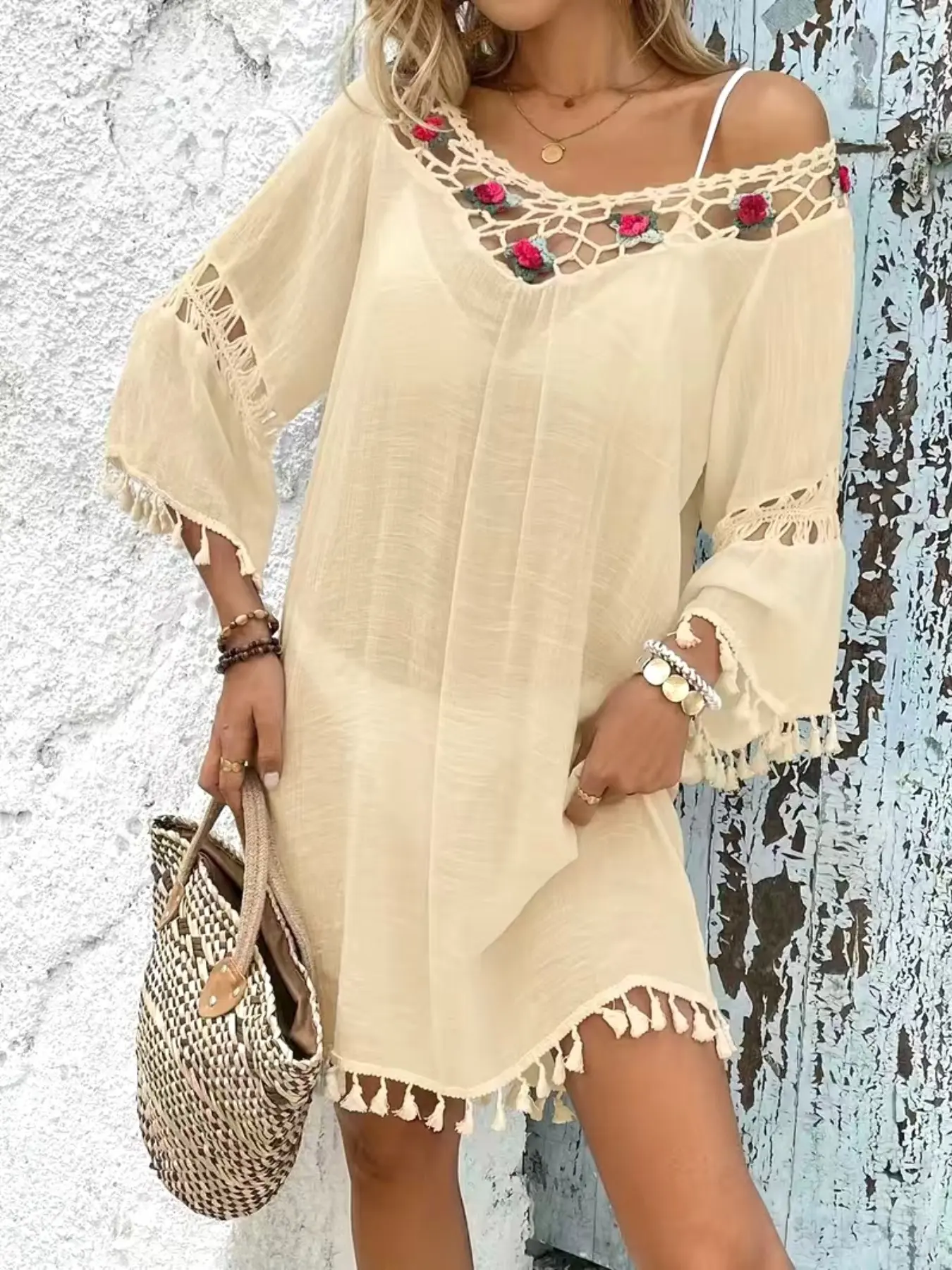 Women's Floral decoration Hand Hook Patchwork Dress, Loose-Fitting Vacation Style, Tassel Trim Bikini Cover-Up Dress, Casual Beachwear, Summer Coverup, Swimsuit Coverup