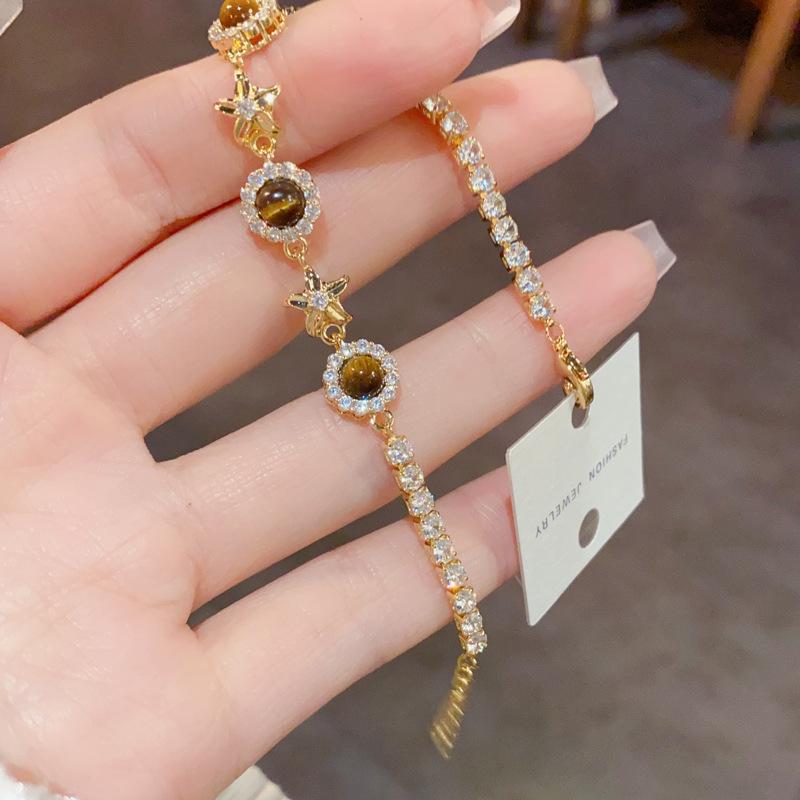 Vintage Zebra Tiger Eye Petal Bracelet for Women, Sparkling Zircon Inlay Luxury Dainty Wristband, Elegant Versatile Clavicle Chain Hand Jewelry Gift