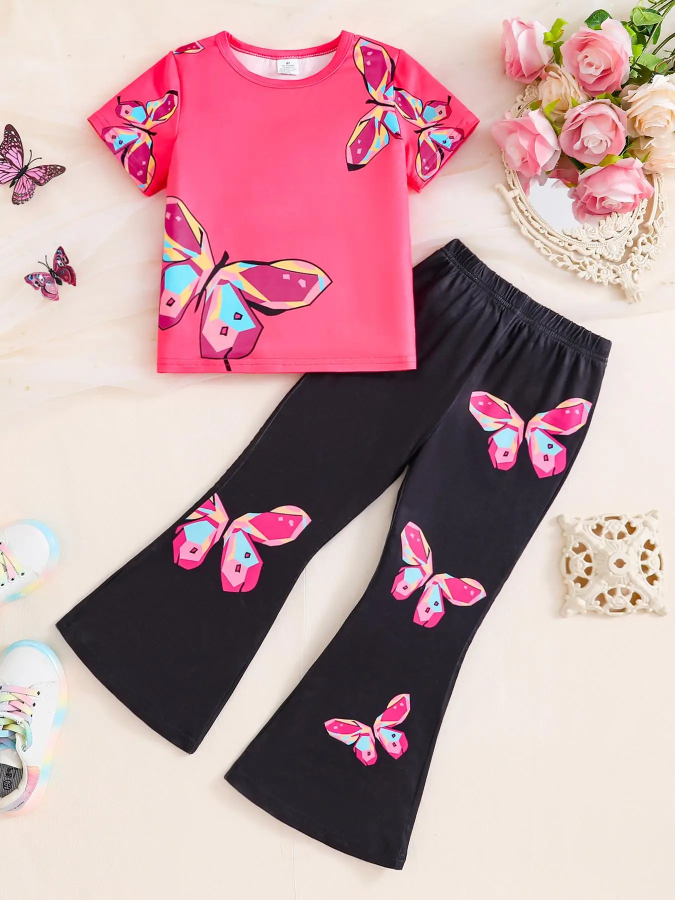 Toddler Girl's Butterfly Print Tee & Flare Leg Pants Set, Casual Round Neck T-shirt & Bell Bottom Trousers for Daily Wear, Kids Summer Clothes