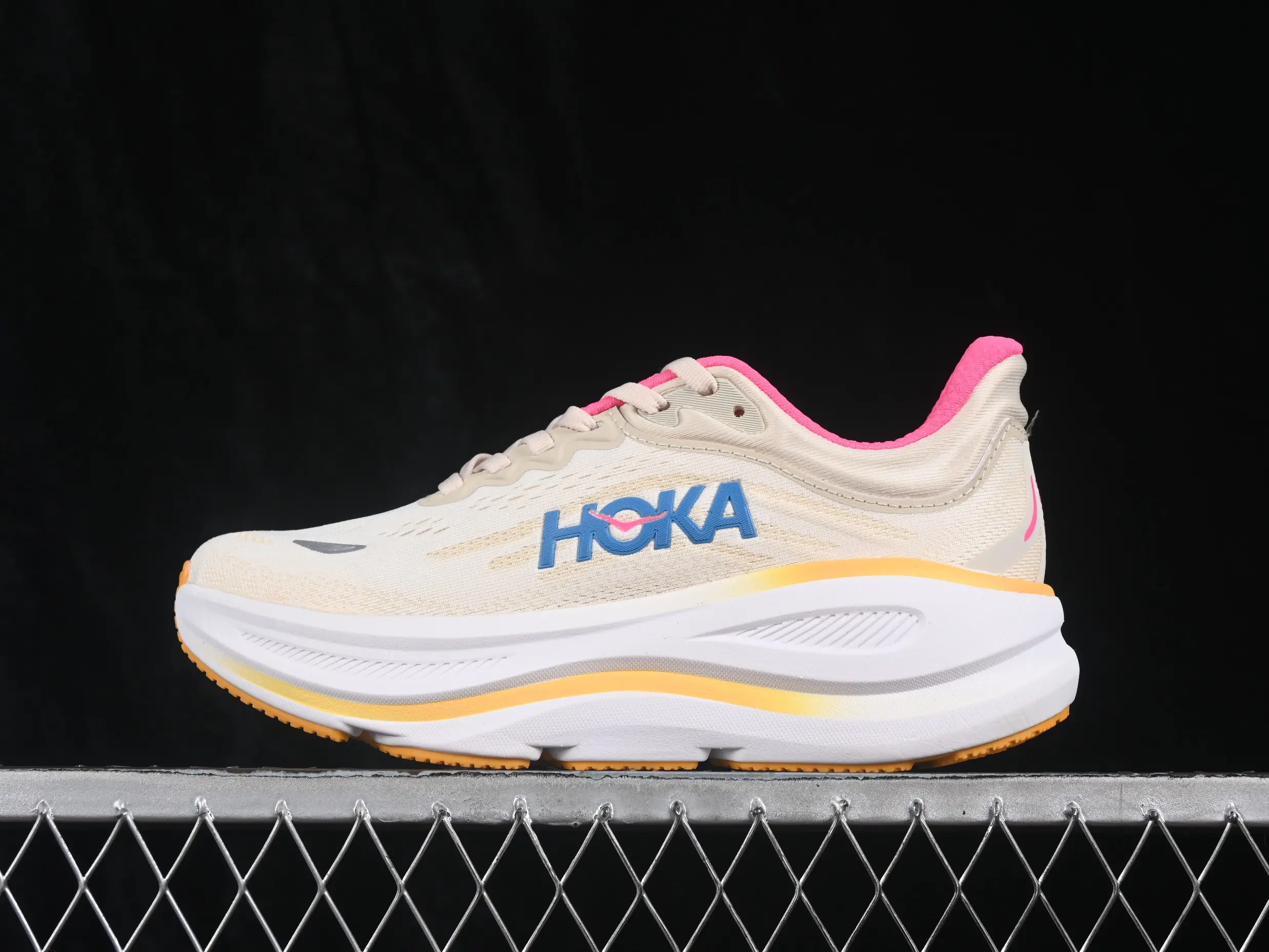 Off White Pink Color Block Breathable Mesh Thick Cushioned Running Shoes, Lightweight Heighten Soft Sole Jogging Sneakers Men Women Outdoor Gym Daily Casual Trainers