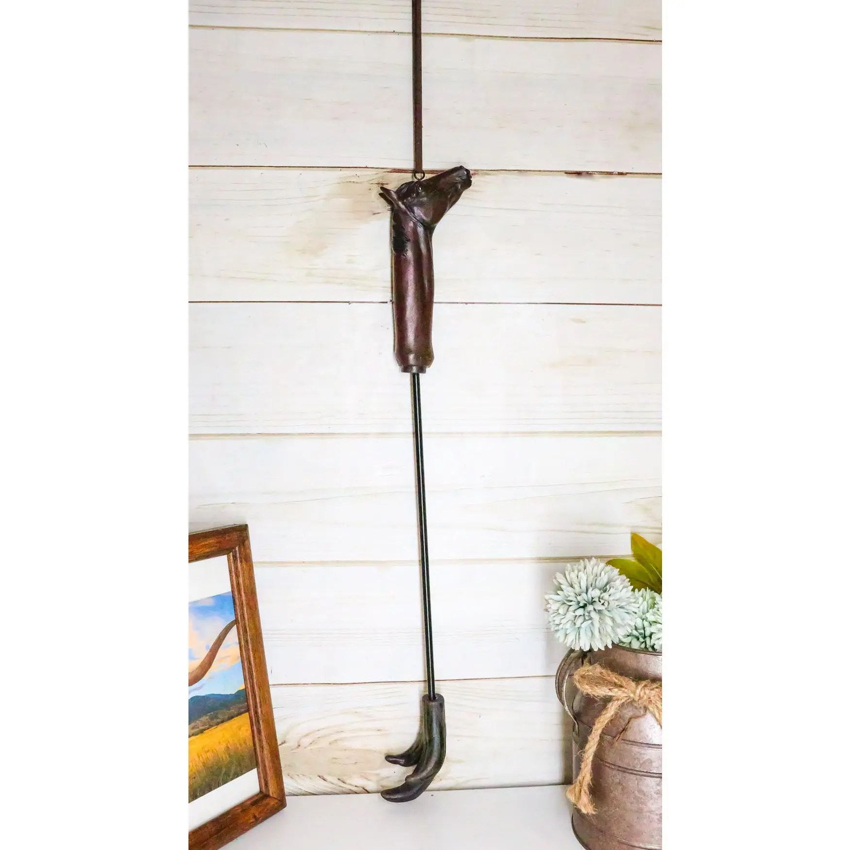 Western Brown Country Horse Long-Reach Hand Back Scratcher, Hangable Wall-Mounted Decor Sculpture