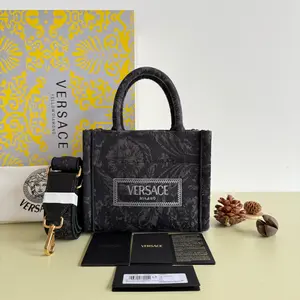 Pre-owned VERSACE Canvas Shoulder Bags 7.8'' R2299 Shoulder Bag C18676040468 0405 T3 Mia