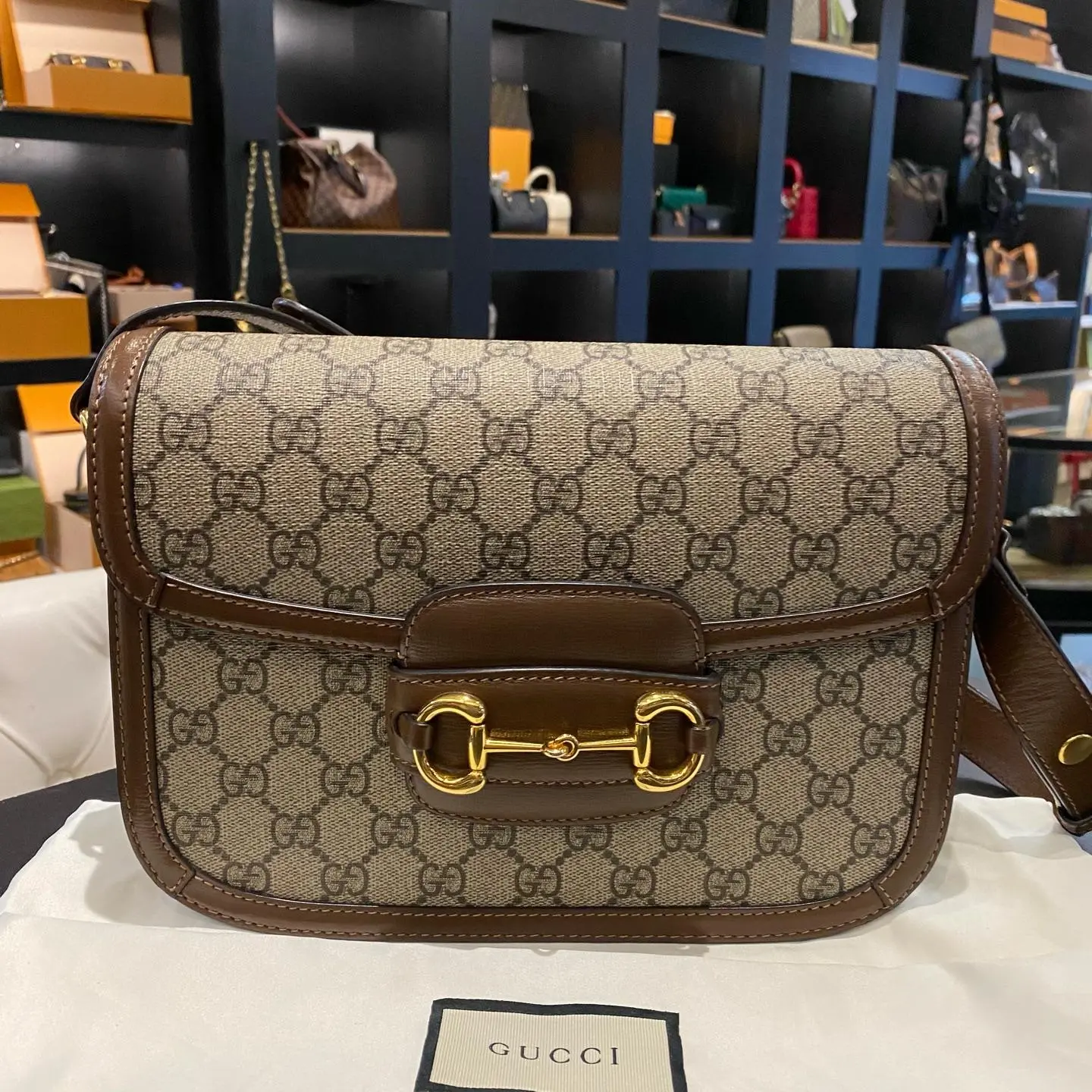 Pre-owned Gucci Horsebit 1955 Shoulder Bag 602204 92TCG 8563 in beige and ebony GG Supreme XH154