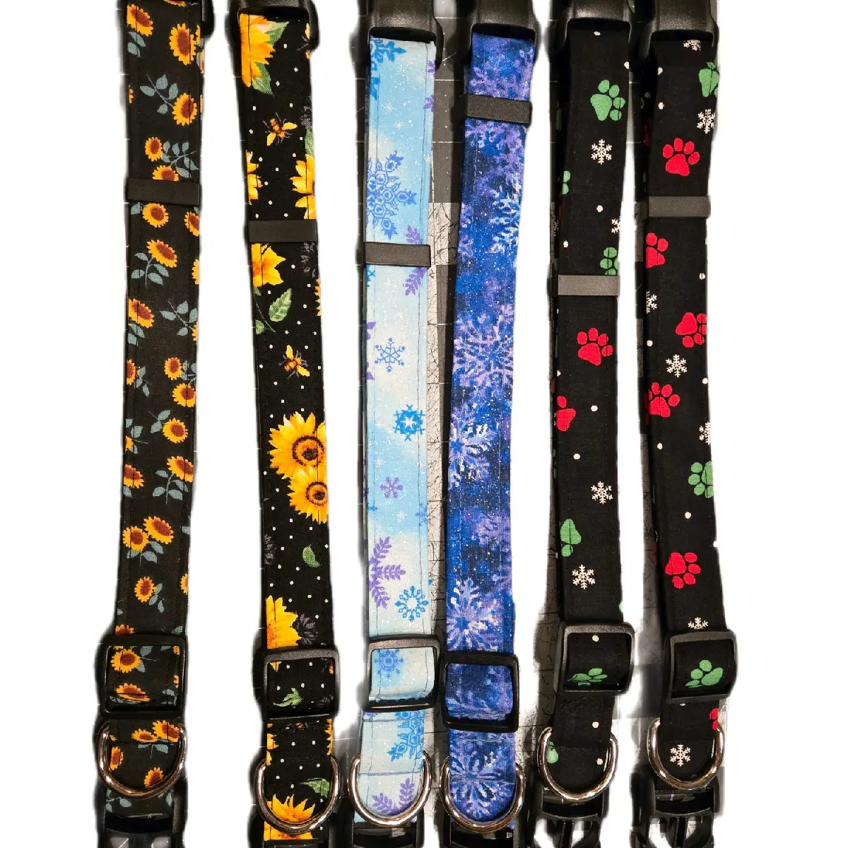Christmas Collar for Dogs and Cats - Festive Pet Accessories