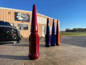 Hurricane Red Spike Lug Nut