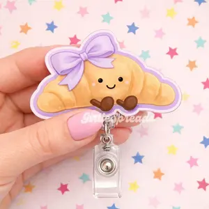 Croissant Badge Reel – Kawaii Pastry ID Holder, Retractable Work Accessory