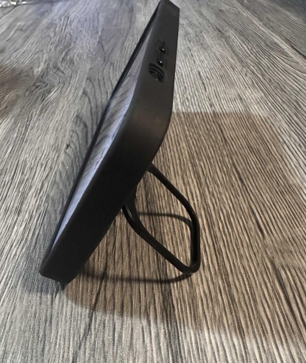 Item: black, iPhone 13 Pro Max