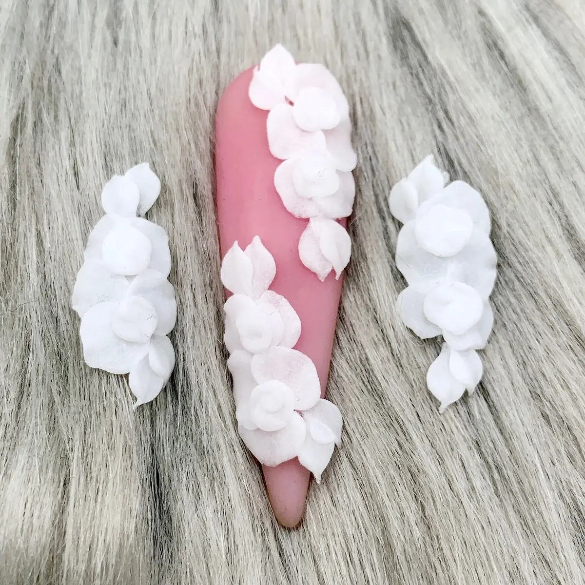 Premade 3D White acrylic flower 4pcs nail charms nail art