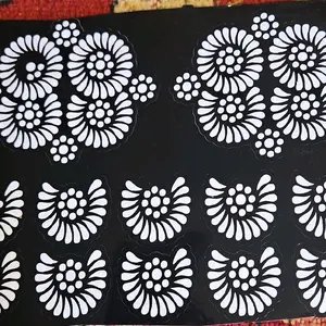 Four Twirl Design Henna Stencil for Artistic Application