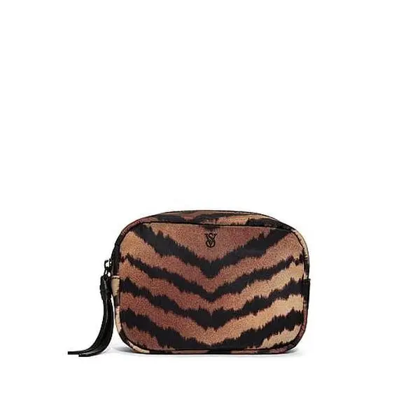 Victoria's Secret Travel On-the-Go Glam Bag Victoria's Secret Travel On-the-Go Glam Bag
