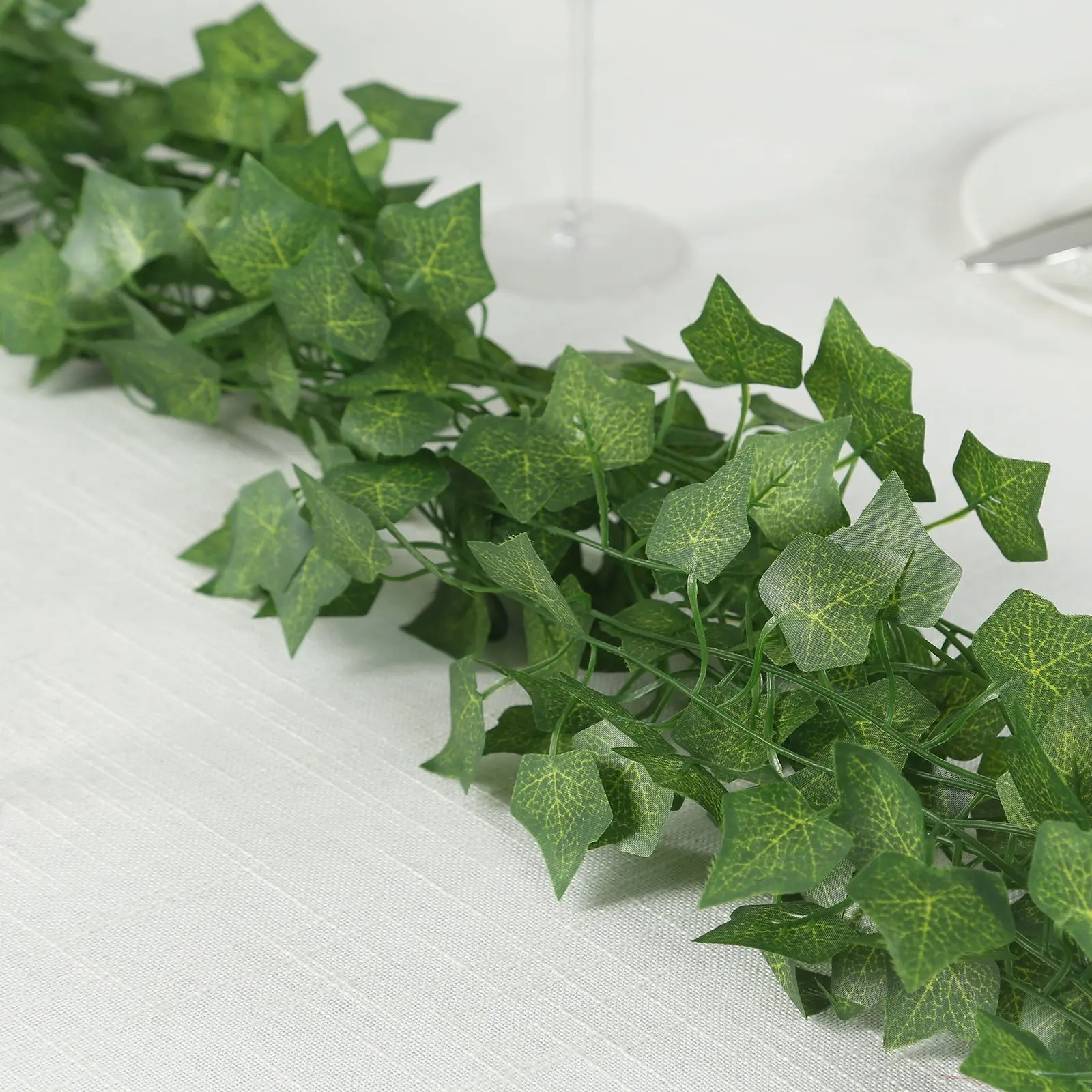 12-Pack 6.5ft Fade-Resistant Silk Artificial Ivy Leaf Garland - Decorative Hanging Vines, Artificial Faux Plants Set for Wedding, Party, Home Wall Decor