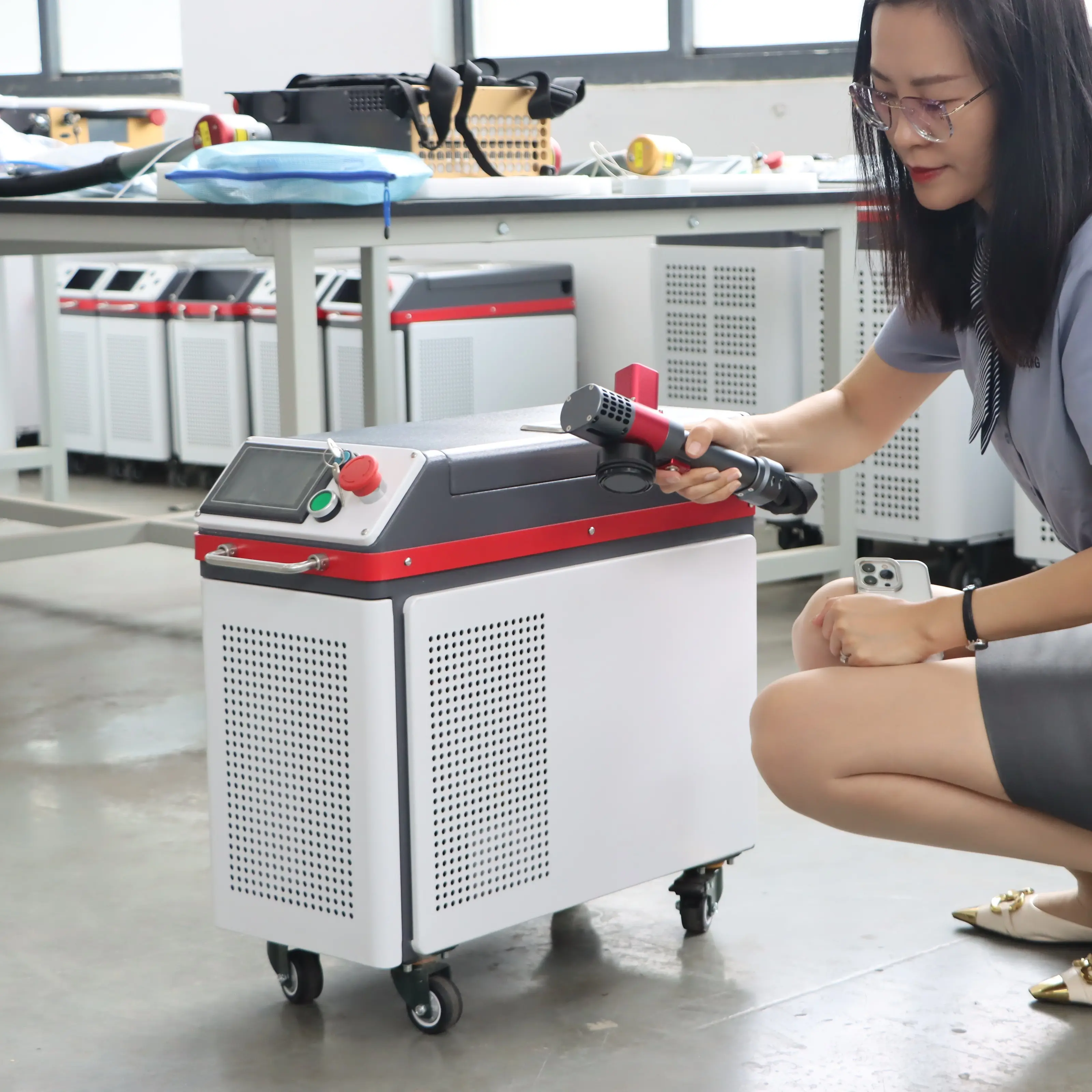 100W 200W 300W Pulse Laser Cleaner 100W 200W 300W Pulse Laser Cleaner