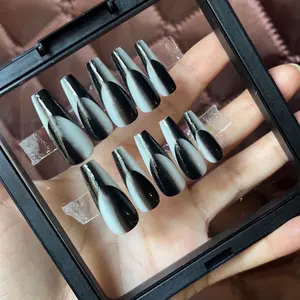 Press On Nails for Women - Fashionable Fake Nails