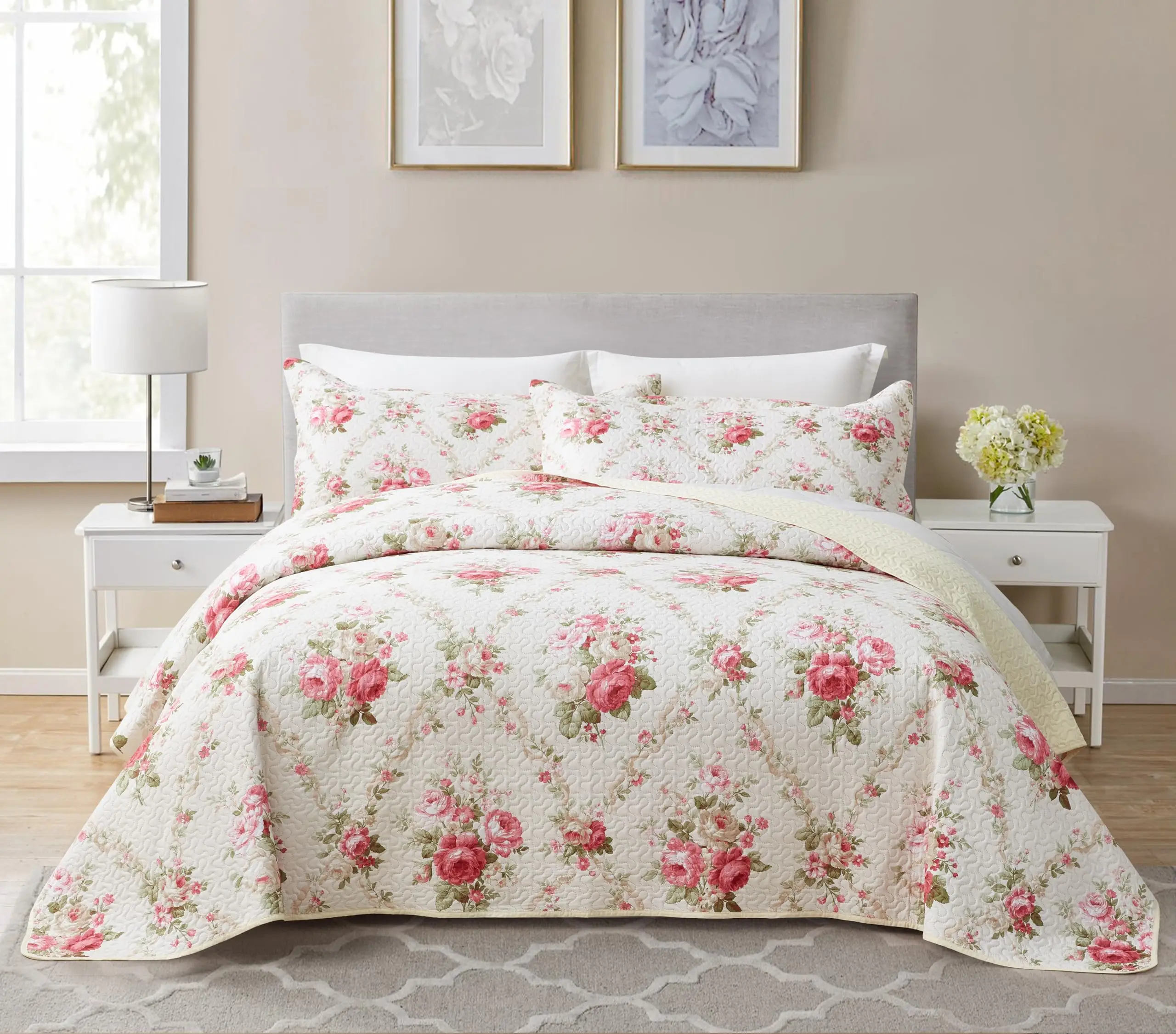 Tritard Floral Quilt Set 3 Pieces Beige Pink Rose Print with 2 Pillow Shams, Lightweight Bed Cover, Skin-Friendly and Durable, Shabby Chic Design
