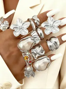 Vintage Elegant Bohemian Style Women's Flower Pearl Gemstone Metal Ring Set, fashion rings statement rings, 13/2 Pieces, Suitable for Daily Wear and Parties