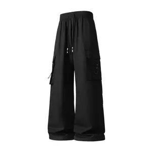 Men’s cargo pants suitable for street fashion enthusiasts, students, and outdoor lovers; ideal for campus outfits, weekend outings, and outdoor activities—men’s long pants that work well in all seasons.