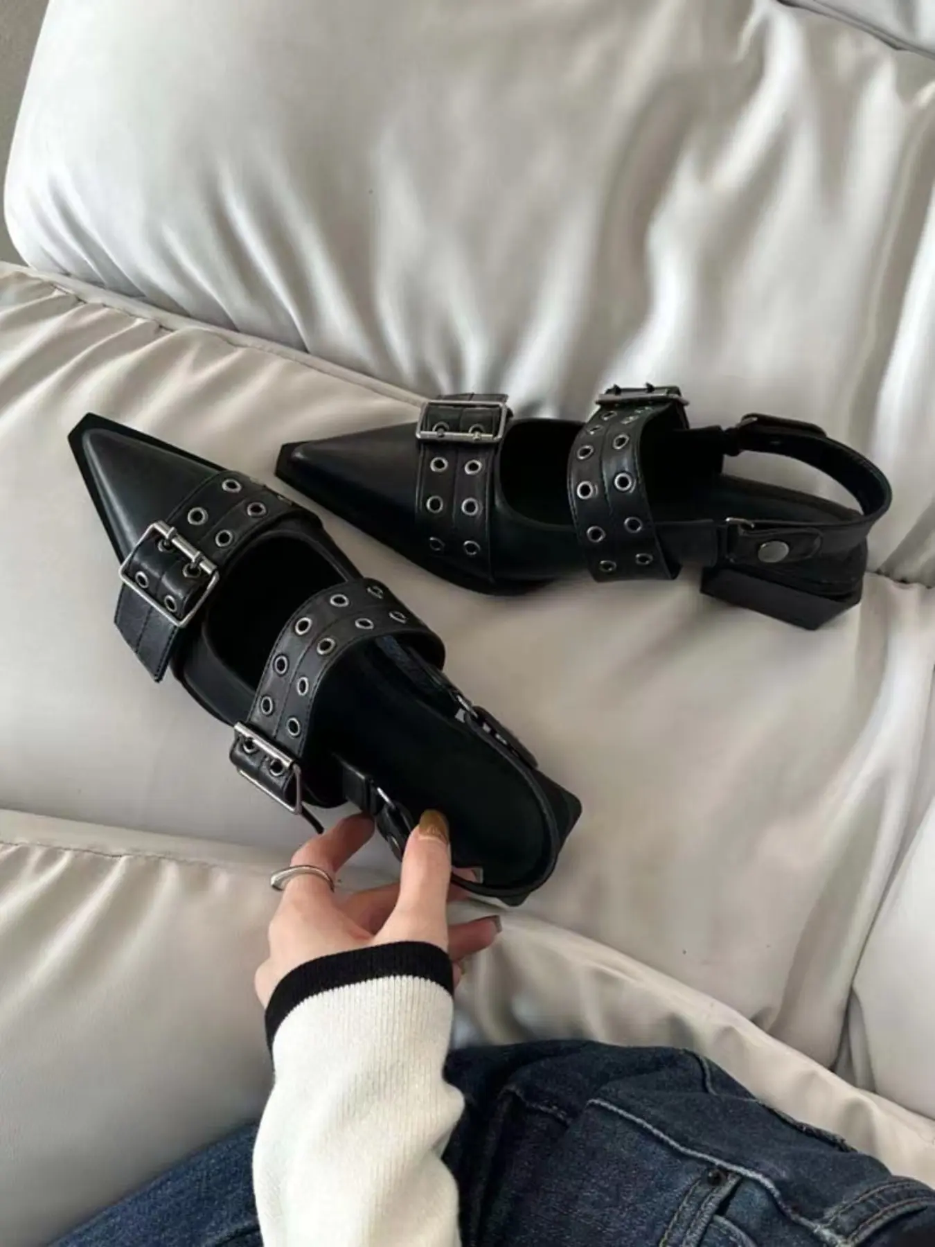 Women's Rivet Buckle Pointed Toe Backless Sandals, Sweet Cool Style Chunky Heel Loafers, Multiple Colors Available, Elegant Fashionable Sandals