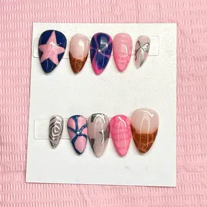 Star and Gradient Nails - 10-Piece Set with Pink, Blue, and Brown Designs for Stylish Manicure