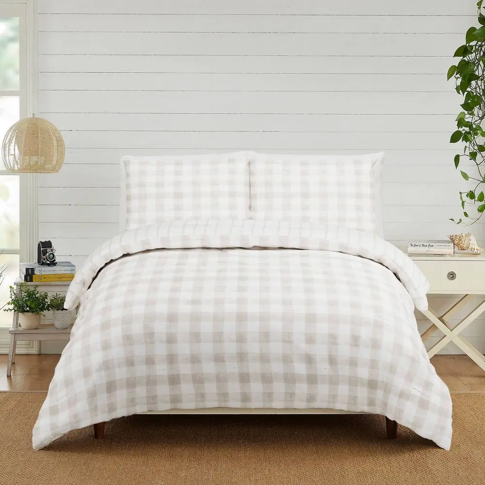 Modern Heirloom Soft Reversible Polyester Gingham Comforter, Full/Queen Size Bedding Set, Machine Washable Tan