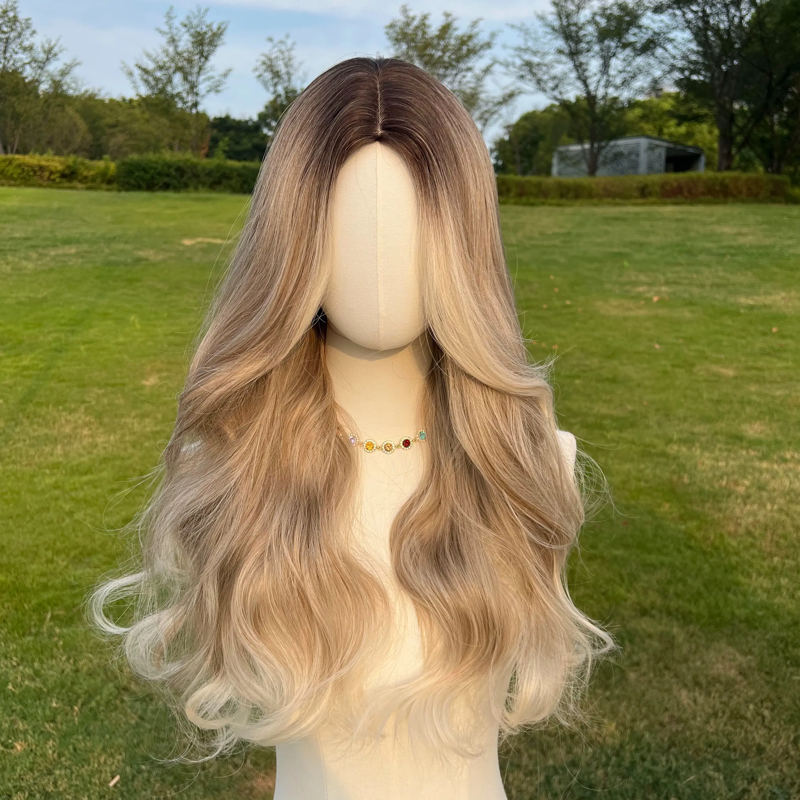 SMILCO/26-inch | Ombre White Gold Loose Wave without Bangs | SM5118 SMILCO/26-inch | Ombre White Gold Loose Wave without Bangs | SM5118