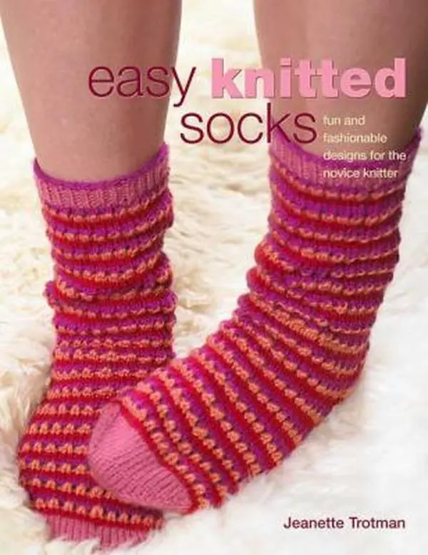 USED Book - Easy Knitted Socks: Fun and Fashionable Designs for the Novice Knitter by Jeanette Trotman (Paperback) - english