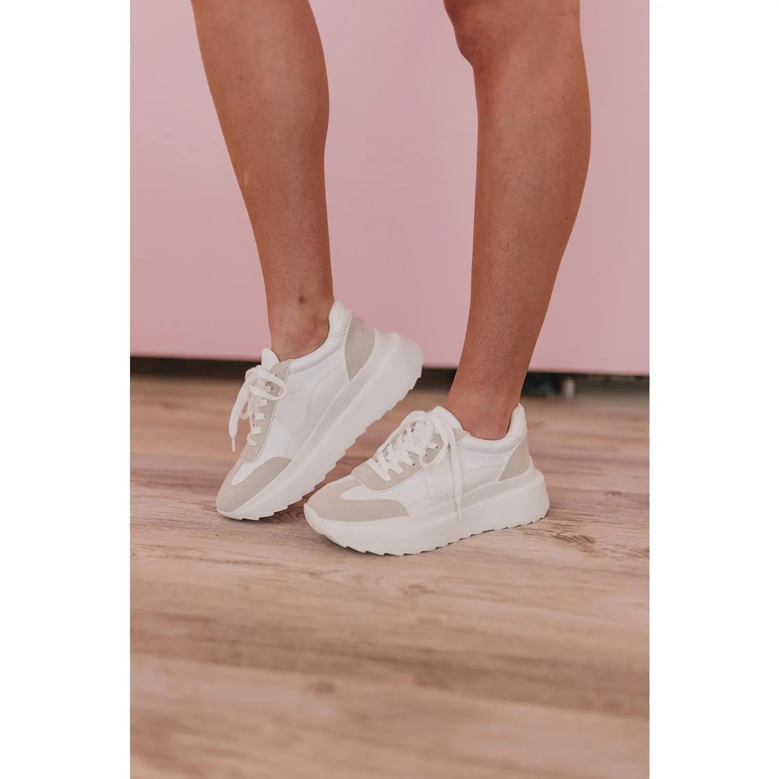 Amica White Sneaker