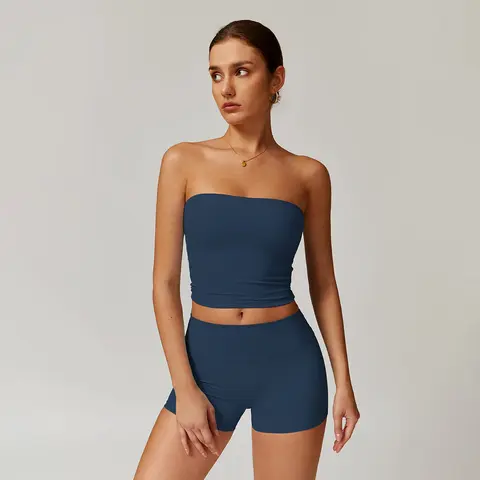 MASKERT Women's 2-Piece Sports Matching Set - Cropped Tube Top & Shorts, Stretchy Skin-Friendly Gym Set for Women's Sports & Outdoor Activities, 2 Piece Sets, Gym Sets