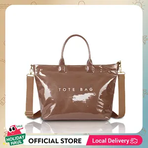 Women's Clear PVC Kraft Paper Bag Large Capacity Letter Print Transparent Tote Waterproof Shoulder Bag for Travel & Daily Use on the go chic