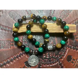 Capricorn Astrology Zodiac Bracelet - December January - Malachite - Tigers eye - Garnet - Obsidian