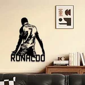 1pc Ronaldo Icon Metal Wall Art, Legendary Statue Mural, Perfect for Sports Room, Man Cave, Football Shrine Decor, Champions League Decor, Ideal Gift for Football Fanatics,Perfect For Halloween/Christmas/Easter decor.