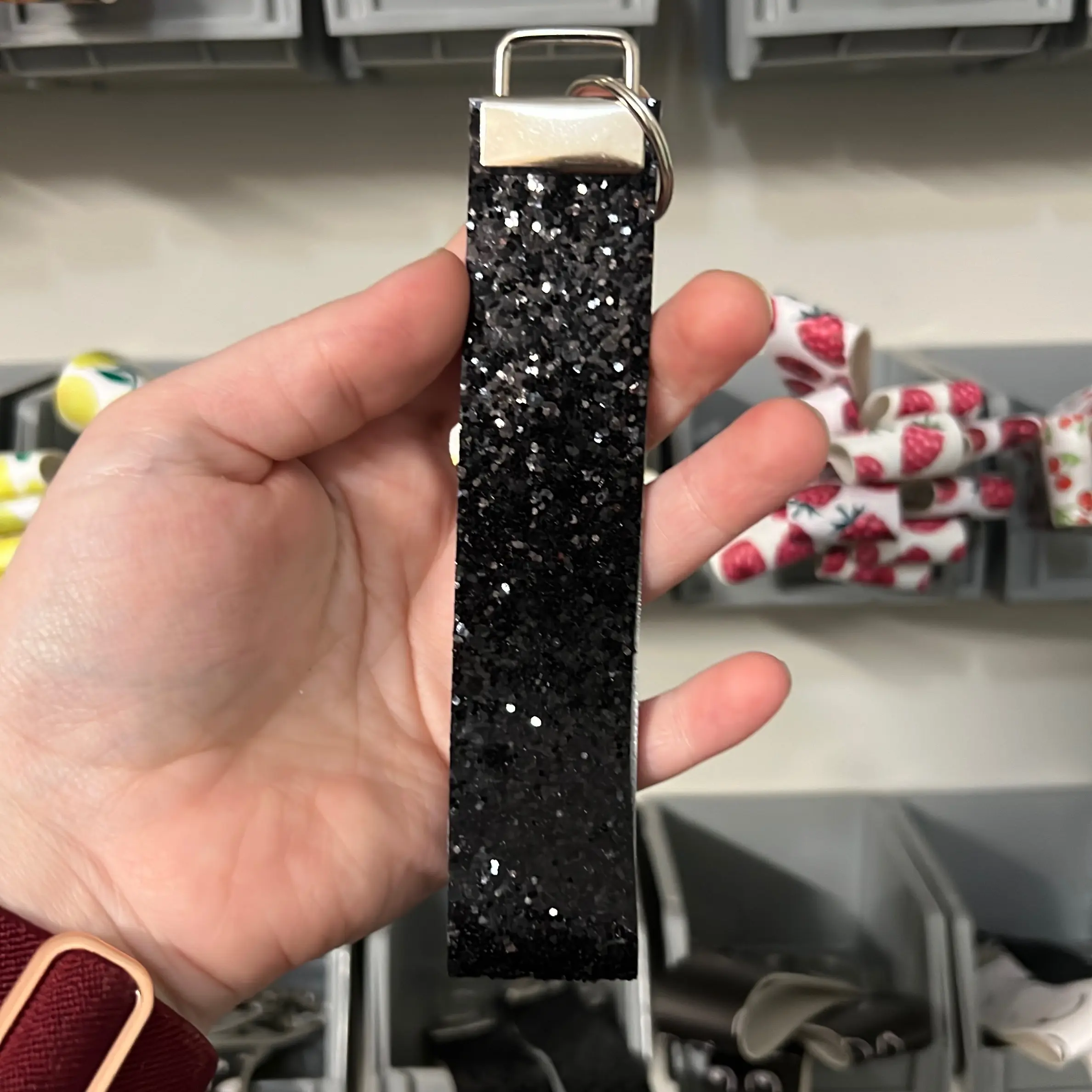 Keychain black glitter