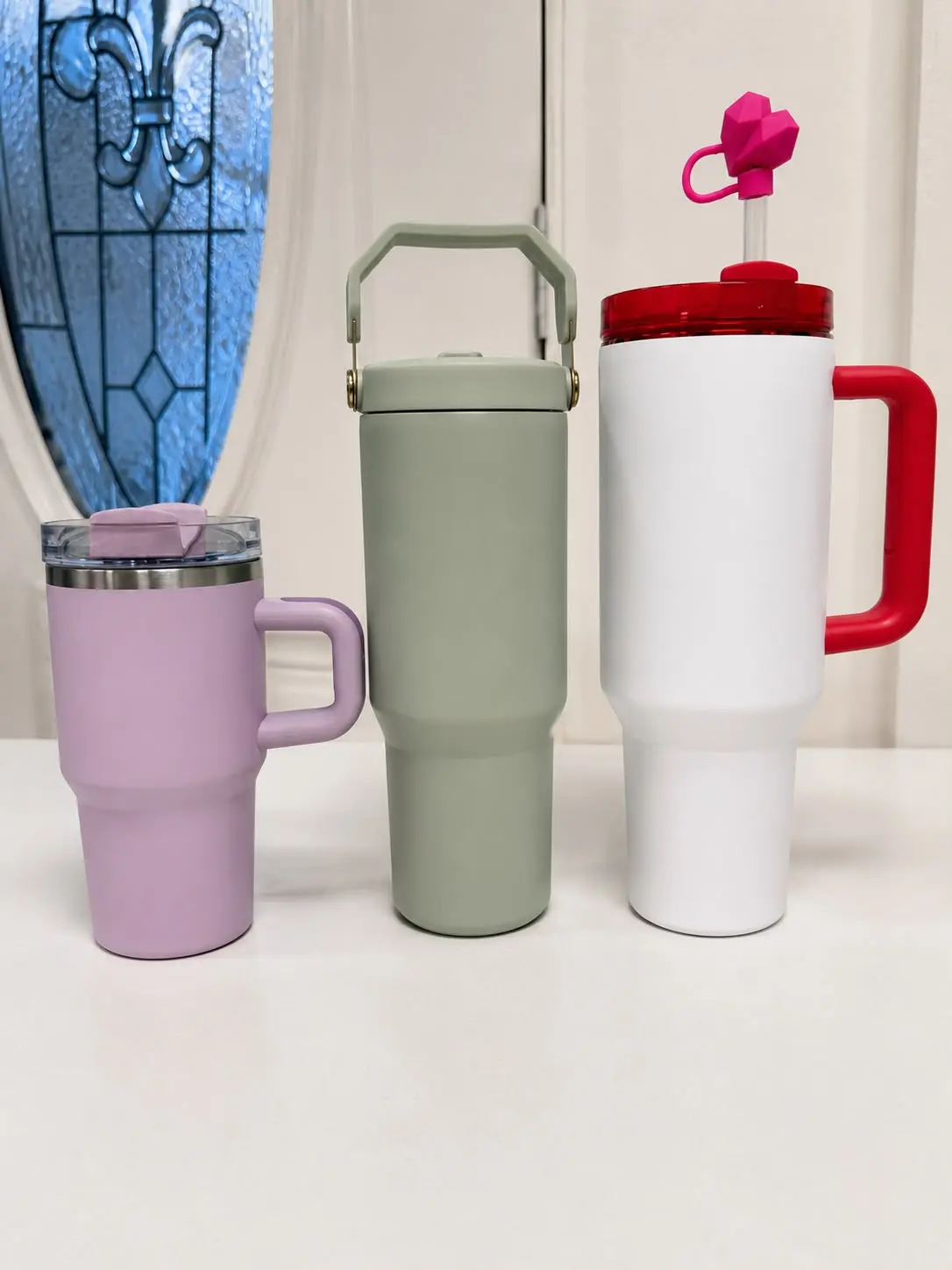 Colorful Travel Mugs with Handles and Lids for On-the-Go Drinking