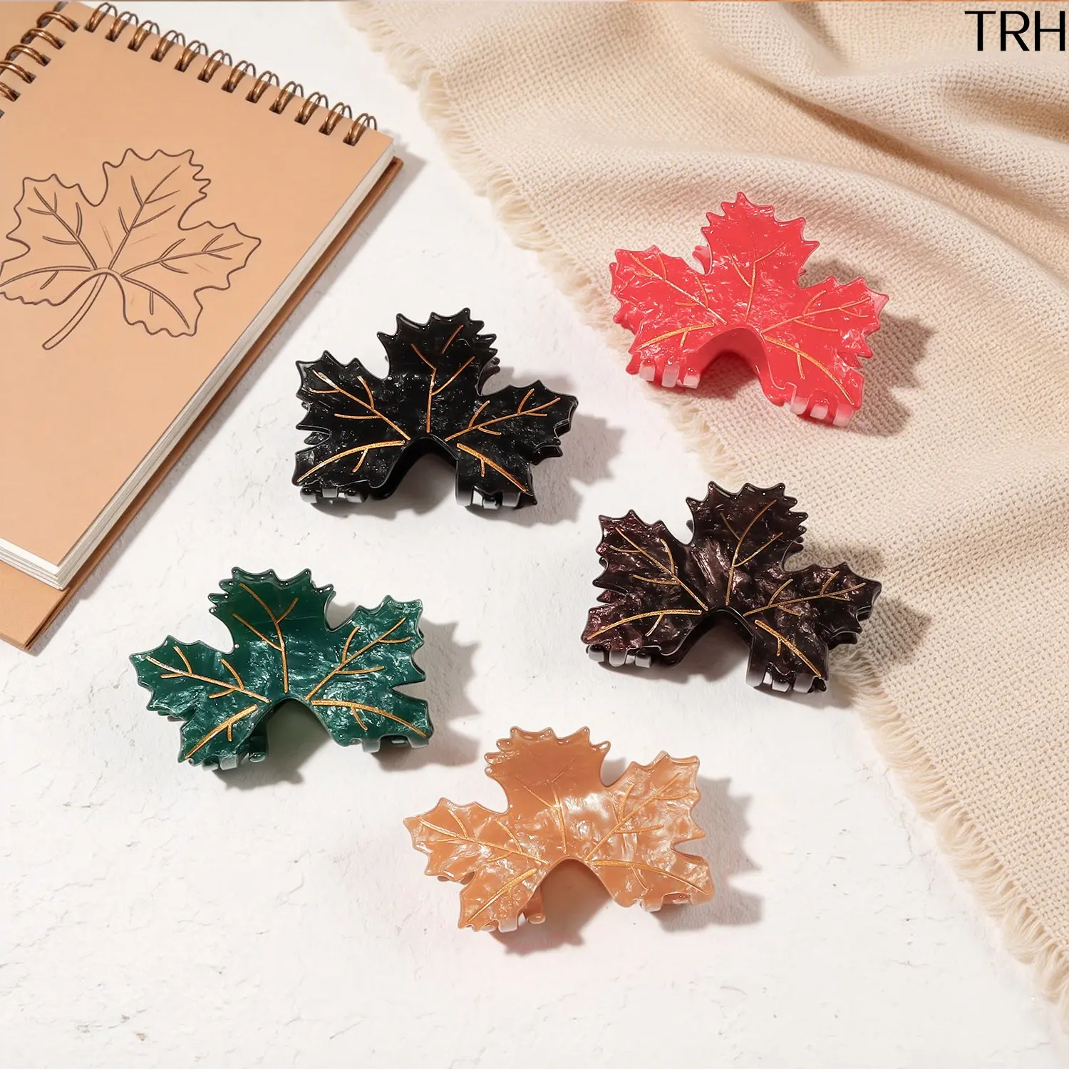 Autumn Maple Leaf Hair Claw Clips for Women, Marbled Acrylic Shark Clips, Forest Aesthetic Half Up Bun Hair Barrette Fall Daily Hair Accessories