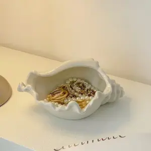 Shell Shape Ceramic Jewelry Tray, Oval Ocean Theme Storage Box, Multi-Functional Ring Earring Necklace Bracelet Key Holder, Desktop Organizer Rack, Jewelry Storage Unit