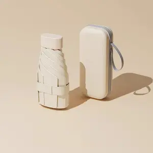 Travel Mini Umbrella Compact Small & Lightweight, UV Rain Protection Waterproof Travel Umbrella for Light Rain, Suitable for Women's Purse and Pocket