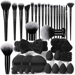 45PCS Makeup Tools Set Including:21PCS Makeup Brush Set+6PCS Makeup Sponges+3PCS Mini Makeup Sponges+6PCS Triangle Powder Puffs+3PCS Mini Air Cushion Powder Puffs+1pc Hairband+2PCS Hand Bowl Strap+3PCS Facial Cleansing Sponges