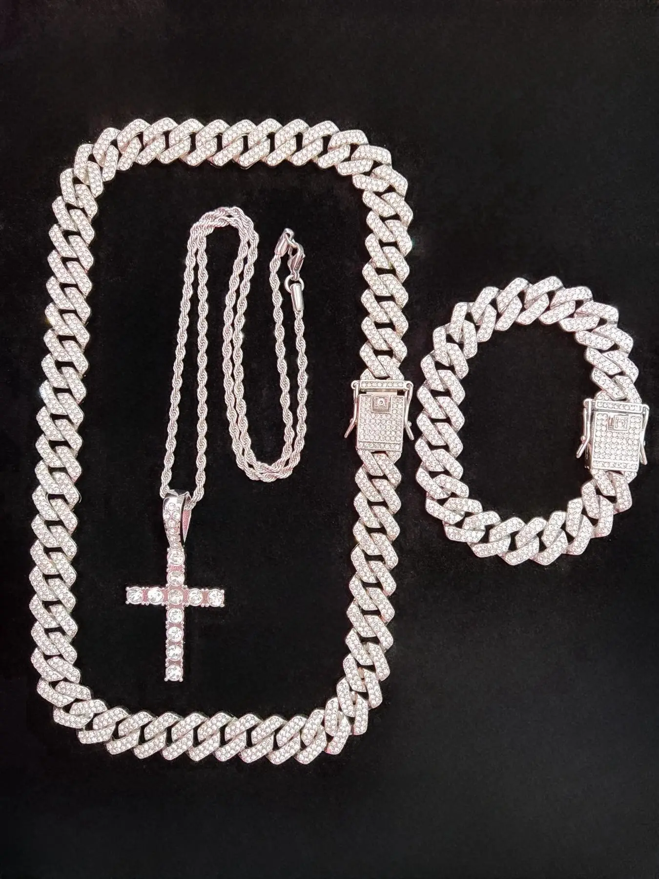 Rhinestone Cross Pendant Chunky Chain Necklace & Bracelet for Women & Men (3counts), Fashion Jewelry for Party, Daily Clothing Decor, Birthday Gift,