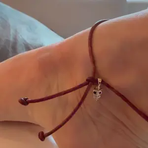 Dakota’s leather anklet