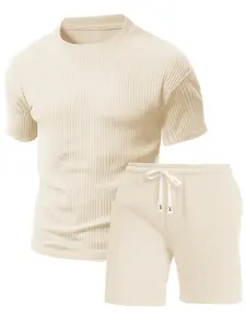Men's short-sleeved shorts set - a two-piece set including a short-sleeved T-shirt and a drawstring short. round-neck T-shirt is paired with beach shorts, a solid-colored sportswear set, men's clothing suitable for fitness and daily casual wear Menswear
