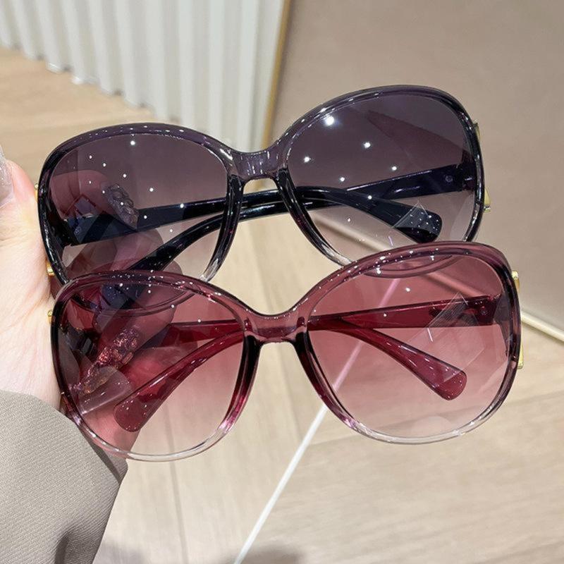 4-Pack Y2K Women's Oversized Round Tortoise Shell Eyeglasses - Lightweight and stylish glasses with pink and purple tinted AC lenses, stylish non-prescription frames, suitable for driving, traveling and daily wear Polarized Sports Sunglasses Unisex Square