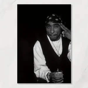 2D Frameless Canvas Wall Art Poster, Rapper Art, Featuring Hip-Hop Legend 2Pac - Black and White Artistic Design with Headscarf and Jewelry, Size 30.48X 45.72cm , High-Quality Canvas Print, Perfect for Music Room Decoration, Street Style
