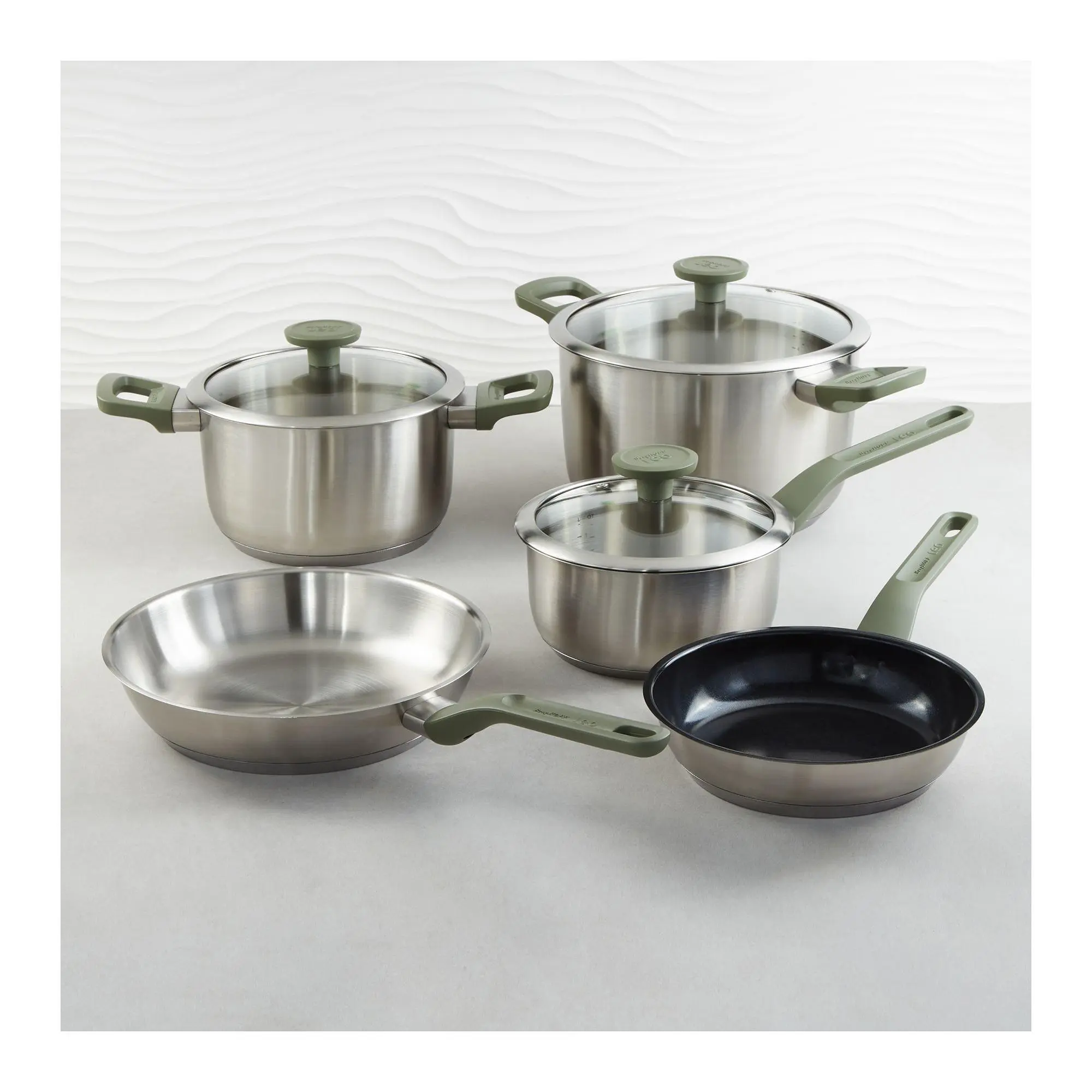 BergHOFF Bolt 8pc Recycled Stainless Steel Cookware Set BergHOFF Bolt 8pc Recycled Stainless Steel Cookware Set