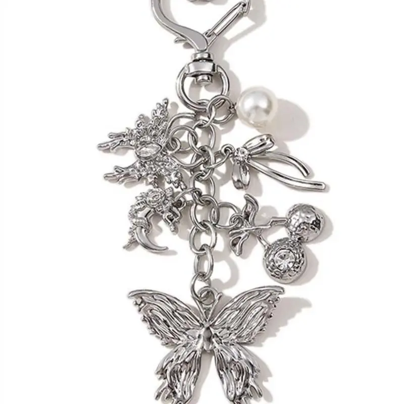 Elegant Y2K Silver Color Butterfly Heart Rhinestone Keychain, Alloy Pendant Charm Accessory, Perfect Gift for Friends & Family, Stylish Keychain, Fashionable Alloy Keychain, Heart Design Keychain