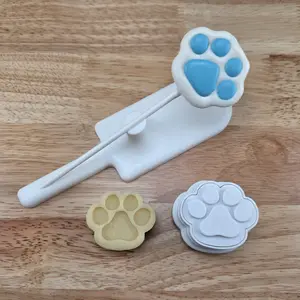 Paw Print Cake Pop Cutter | Dog Mom Cake Pops