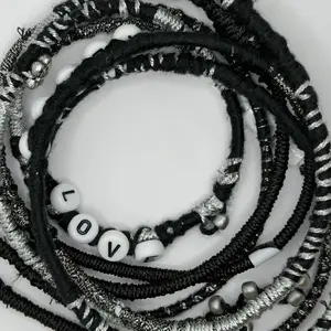 Y2K Aesthetic Braided Wired Earphones – Tangle-Free Aesthetic Earbuds with Mic for iPhone/Android – Retro "It-Girl" Style Headphones