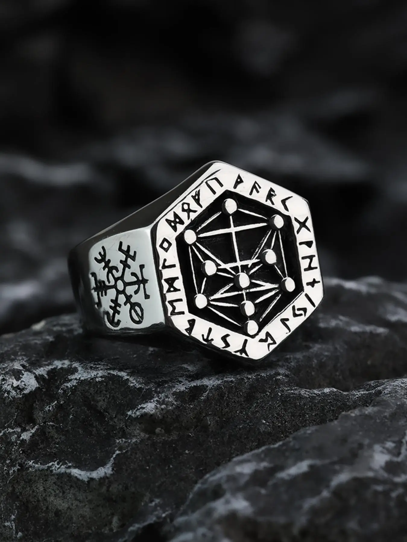 Vintage Letter Design Viking Ring, Geometric Rings, Metal Rings, Stainless Steel Fashionable Jewelry for Party, Daily Clothing Decor, Trendy All-match & Exquisite Jewelry for Birthday Gift, Vintage Rings
