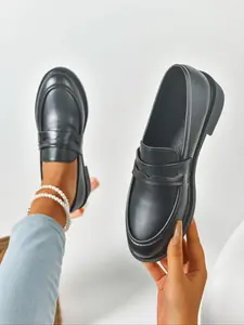 Women's Fashionable Solid Color Pointed Toe PU Leather Loafers, Casual Comfortable Slip on for Daily Wear, Lightweight Breathable Shoes for Women & Girls, Flat