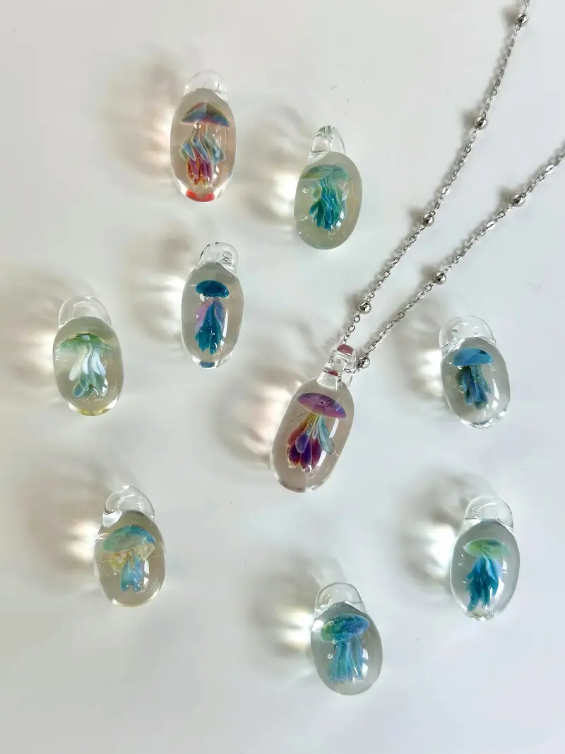 What do people of box jellyfish - TikTok Shop