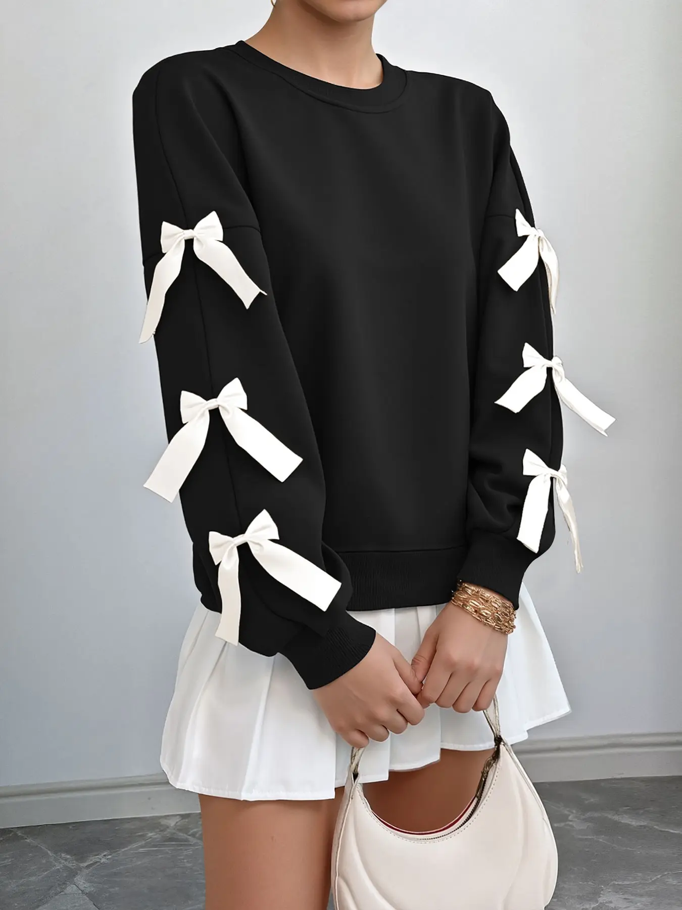 Women's Spring and Autumn Daily Everyday Bow Crew Neck Long Sleeve Sweatshirt Tops Home Work Outdoor City Loose Trend Aesthetic Chic Casual Elegant Youth Simple Minimalist Versatile Texture Temperament Natural Literature and Art Womenswear